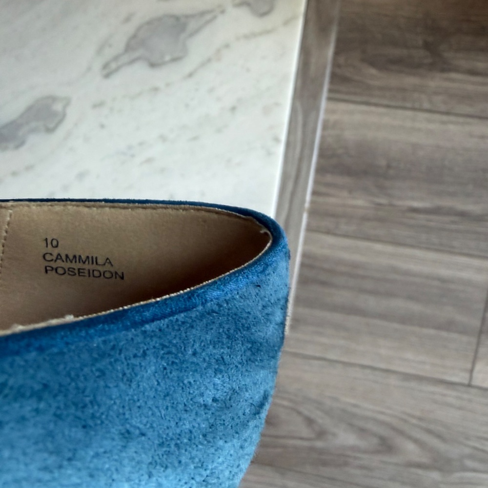 Gorgeous Sole Society Blue Suede Flats - Picture 6 of 8